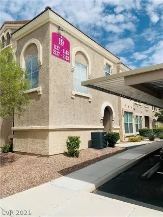 Photo #1: 2316384 Listing 