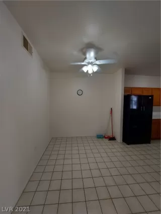 Photo #4: 2316395 Listing 