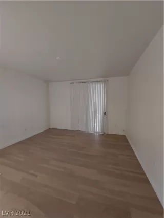 Photo #6: 2316395 Listing 