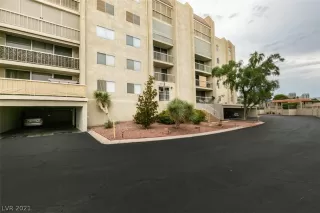 Photo #1: 2316448 Listing