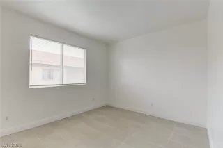 Photo #4: 2316465 Listing 