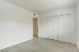 Photo #5: 2316465 Listing 