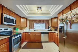 Photo #6: 2316538 Listing