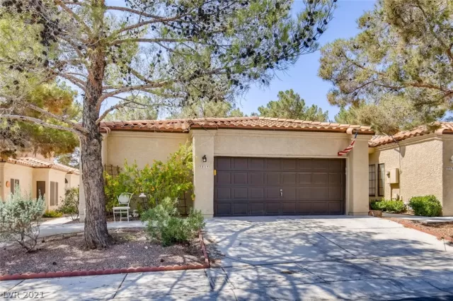 MLS: 2316569 Condo For Sale