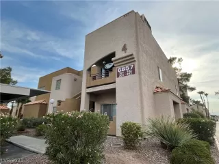 Photo #1: 2316571 Listing 