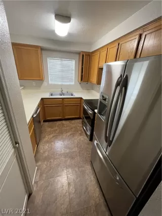 Photo #4: 2316571 Listing 