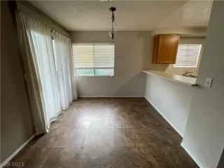 Photo #5: 2316571 Listing 