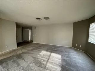 Photo #6: 2316571 Listing 