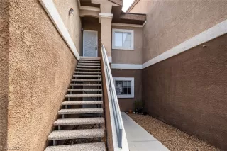 Photo #1: 2316573 Listing