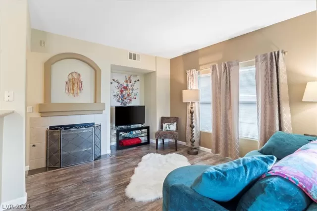 MLS: 2316581 Condo For Sale