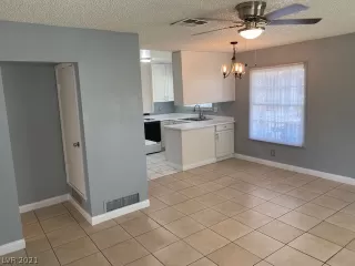 Photo #3: 2316598 Listing 