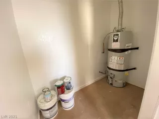 Photo #4: 2316643 Listing 