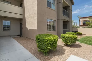 Photo #2: 2316676 Listing 