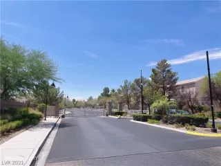 Photo #1: 2316680 Listing 