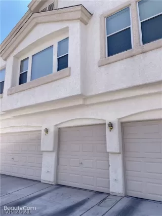 Photo #5: 2316680 Listing 