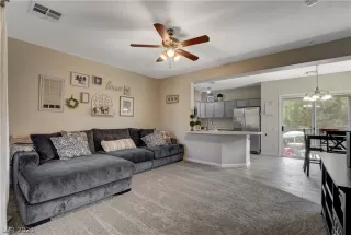 Photo #1: 2316681 Listing