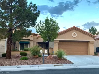 Photo #4: 2316691 Listing 