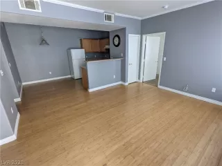 Photo #1: 2316714 Listing