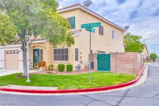 Photo #1: 2316733 Listing