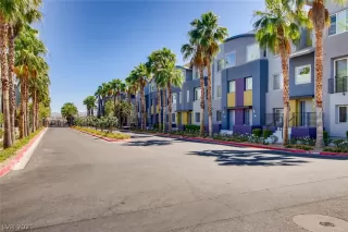 Photo #3: 2316735 Listing 