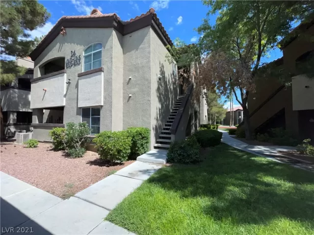 MLS: 2316754 Condo For Sale