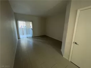 Photo #6: 2316754 Listing