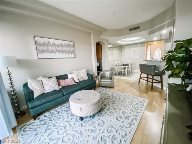 MLS: 2316859 Condo For Sale