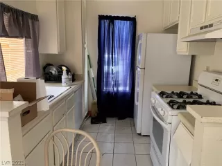 Photo #3: 2316865 Listing 