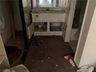 Photo #6: 2316865 Listing 