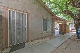 Photo #1: 2316903 Listing 