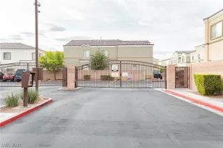 Photo #1: 2316935 Listing 