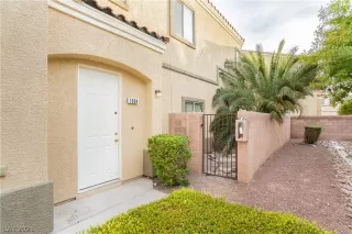 Photo #5: 2316935 Listing 