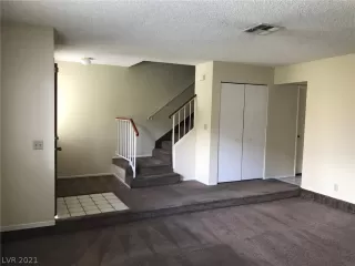 Photo #2: 2316950 Listing 