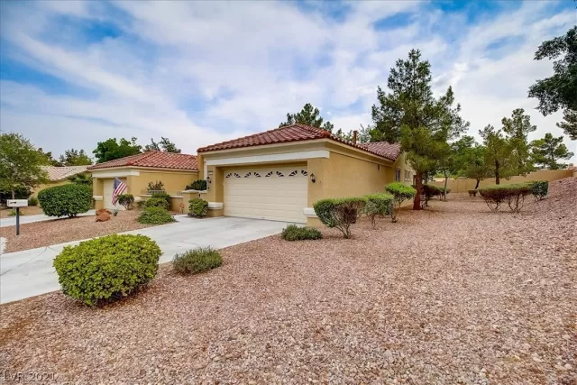 MLS: 2316970 Condo For Sale