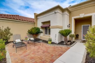 Photo #2: 2316970 Listing 