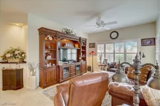 Photo #4: 2316970 Listing 