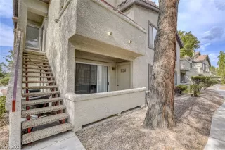 Photo #1: 2317002 Listing