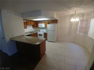 Photo #1: 2317032 Listing