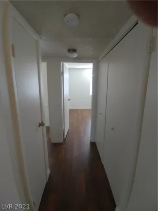 Photo #6: 2317032 Listing