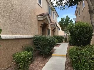 Photo #2: 2317041 Listing 