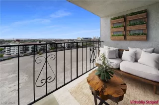 Photo #5: 2317061 Listing