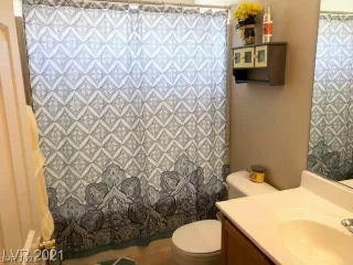 Photo #4: 2317066 Listing