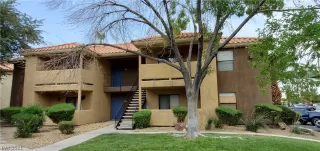 Photo #3: 2317078 Listing