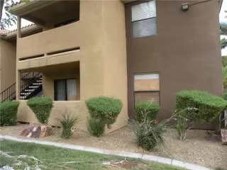 Photo #5: 2317078 Listing