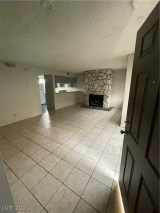 Photo #1: 2317112 Listing 