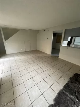 Photo #2: 2317112 Listing 