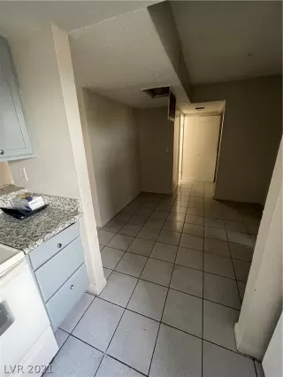 Photo #6: 2317112 Listing 