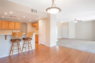 Photo #6: 2317122 Listing