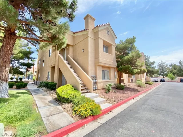 MLS: 2317130 Condo For Sale