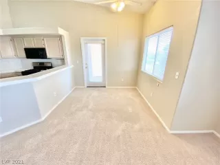 Photo #4: 2317130 Listing 
